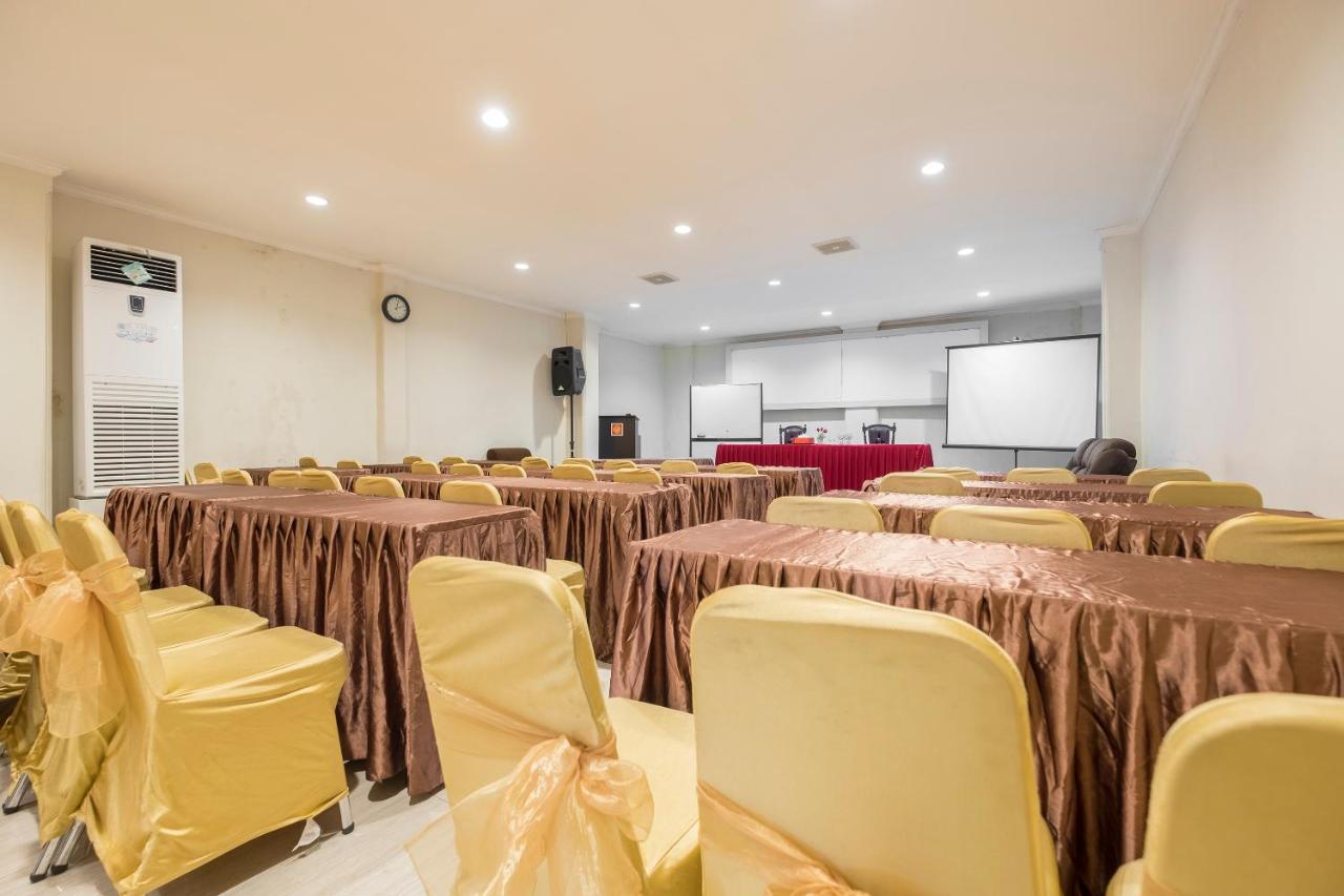 Collection O 91714 Hotel Alden Makassar Eksteriør bilde